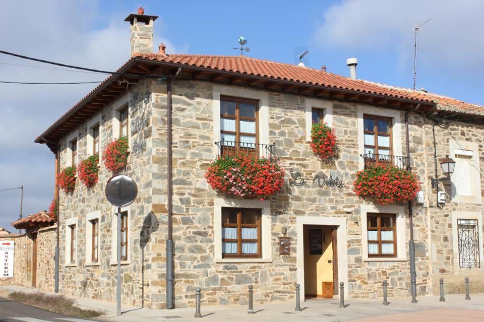 Hotel Rural La Veleta Murias de Rechivaldo Exterior foto